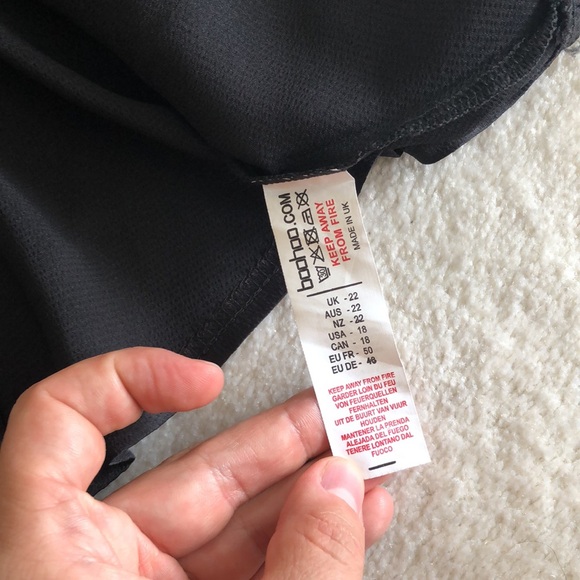 Boohoo asymmetrical one shoulder black satin blouse - Picture 8 of 11